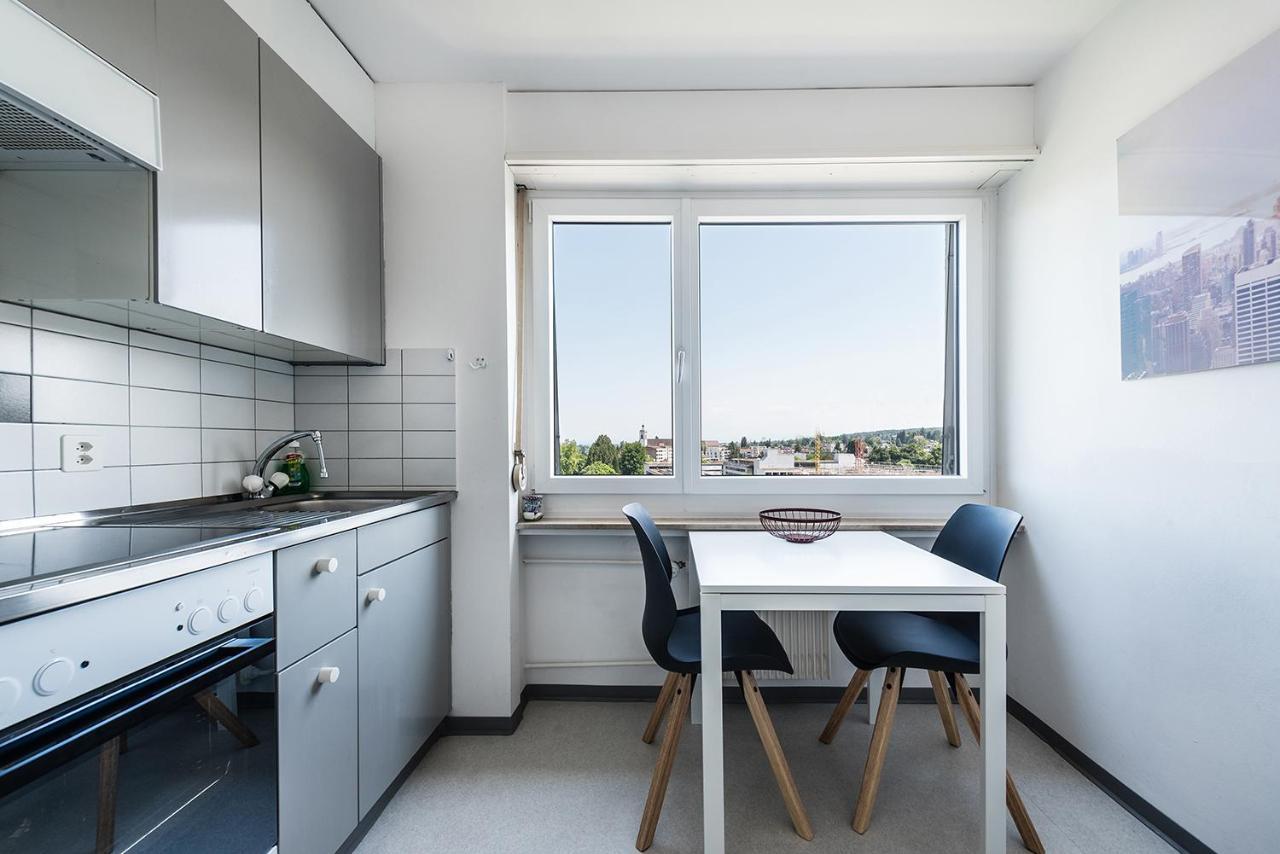 Soho 8 !Lake-Mountain View & Free Parking! Кройцлинген Екстериор снимка