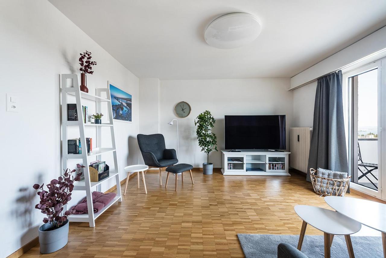 Soho 8 !Lake-Mountain View & Free Parking! Кройцлинген Екстериор снимка